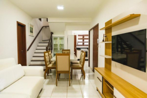 Casa 3 quartos 150m da praia dos Ingleses, condominio fechado